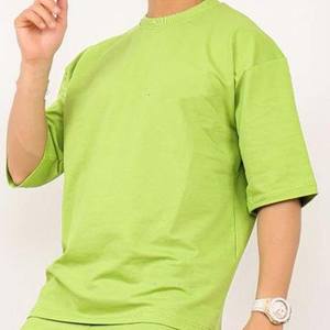 Conjuntos Casuales de Verano de Dos Piezas Personalizados de Alta Calidad para Hombre, Camiseta y Pantalones Cortos de Lona Transpirable, Color Sólido, Venta al Por Mayor - Product Image 6