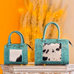 Sac à bandoulière multifonctionnel en cuir de vachette véritable, style japonais, luxe, fait main, avec motif floral turquoise, ensemble deux pièces pour femme - Product Image 3