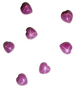 Cabocheon opaque poli de laboratoire en rubis étoilé en forme de cœur 8x8 mm 2,5 carats avec effet étoile à 6 branches pour la fabrication de bijoux - Product Image 1