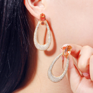 Pendientes de Lujo con Moissanita Color Durazno, Chapados en Oro Rosa sobre Plata 925, Diseño de Lágrima, Joyería Nupcial - Product Image 3