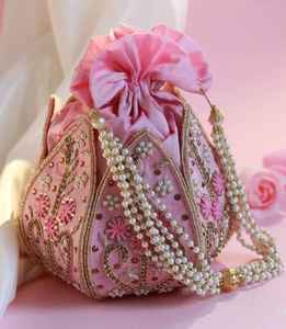 Bolso de mano tipo pochette con cordón y bordado floral Zardosi de seda de durazno para mujer, ideal para bodas y fiestas, regalo, de proveedor mayorista. - Product Image 5