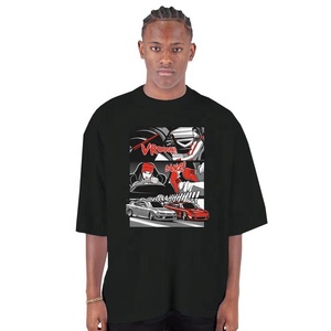 Camiseta Negra Extra Grande para Hombre con Estampado Gráfico de Carreras de Autos, Estilo Urbano, Manga Corta, Cuello Redondo, Diseño en Algodón - Product Image 3