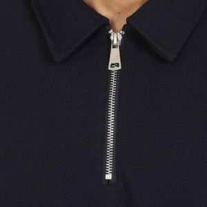 Ensemble deux pièces pour homme avec logo personnalisé, t-shirt et short d'été blancs, 180 GSM, respirant et à séchage rapide - Product Image 5