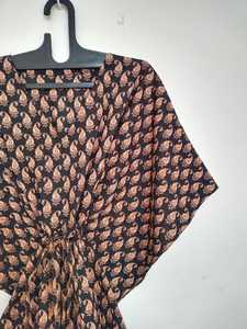 Robe kaftan en coton Paisley faite à la main, style bohème, maxi, taille unique, tenue de plage et de détente pour les vacances - Product Image 5