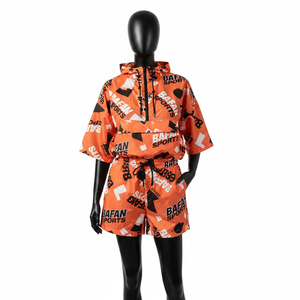 Conjunto de Chaqueta Cortavientos y Pantalones Cortos para Mujer, Tela Ligera de Poliéster Resistente al Viento, Estampado con Logotipo Personalizado, Tallas Grandes - Product Image 1