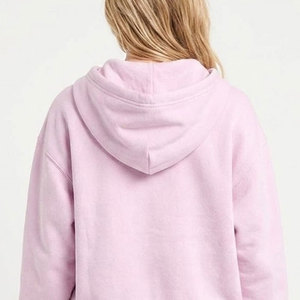 Sweat-shirts à capuche pour femmes, unis et respirants, avec logo brodé personnalisé, manches classiques. - Product Image 4