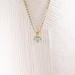 Collier vintage en topaze bleue de Londres, pendentif en forme de feuille, triple pierre précieuse taillée en goutte d'eau, charme en argent sterling 925 plaqué or 14 carats, classique - Product Image 3