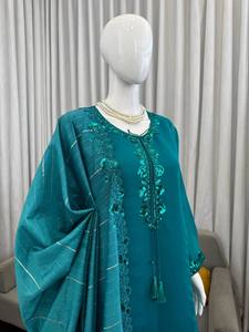 Ensemble Salwar Kameez brodé bleu sarcelle, tricoté, style ethnique indien, avec Dupatta à manches 3/4, tenue toutes saisons - Product Image 3