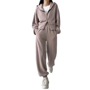 Conjuntos Deportivos de Mujer al por Mayor, Conjuntos Deportivos Personalizados a la Moda, Conjuntos Deportivos de Poliéster para Mujer para Entrenamiento y Running - Product Image 1