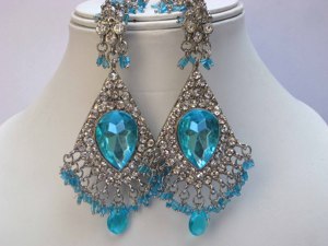 Vintage Antique Silver Plated Crystal Jewelry Set Necklace Earrings Pear Cut Rhinestone Women's Wedding Bridal Style - Product Image 3