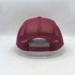 Casquette de camionneur en maille Meyba Sports, ajustable, unisexe, décontractée, 6 panneaux, pour adulte, été, rouge avec bordure verte - Product Image 3
