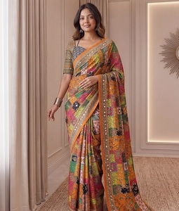 Sari Tradicional Indio de Seda Chinon con Estampado Digital, Multicolor, Patchwork, Materiales Reciclados, Moda Leranath para Bodas - Product Image 1
