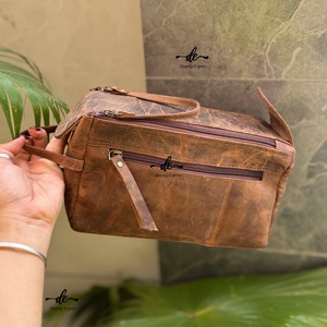 Custom 100% Crunch Leather Double-Zipper Men & Women Toiletry Organizer Travel Cosmetic real Leather Makeup <b>Bags</b> With Handle - Product Image 6