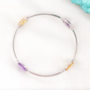 กำไลข้อมือแฮนด์เมดทรงวงรีประดับพลอยอเมทิสต์และซิทริน รุ่นทไวไลท์ โซลสติซ บนตัวเรือนเงินแท้ 925 สองสี ดีไซน์โดดเด่น - Product Image 3