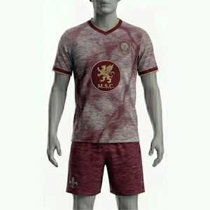 Ensemble de maillots de football personnalisés pour hommes de qualité supérieure, anti-humidité, séchage rapide, tenue d'équipe de football, vêtements de match haut de gamme, vente en gros - Product Image 4