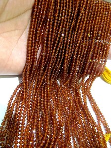 Perles de grenat Hessonite naturel facettées en forme de rondelle de 3 mm, brin de 13 pouces de long - Product Image 5