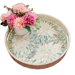 Bandeja de servicio de nácar superventas para decoración del hogar mejora la experiencia gastronómica en cada ocasión - Product Image 1