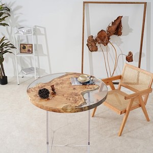 Table basse en résine peinte à la main, écologique et personnalisée, avec bord naturel et pieds en acrylique, pour la décoration de la maison et de mariages - Product Image 3