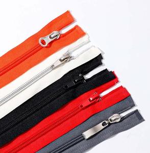 Échantillon gratuit directement de l'usine 5 #   Fermeture éclair en nylon personnalisée multicolore 20 cm à extrémité ouverte pour manteaux, vêtements et sacs - Product Image 2