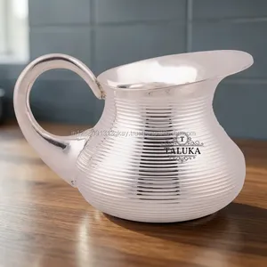 Carafe décorative en laiton argenté à nervures complètes, fabriquée en Inde, pour la maison, l'hôtel et la restauration - Product Image 3