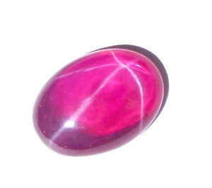 Rubis étoilé transparent ovale 12x16 mm 12,5 carats, cabochon poli créé en laboratoire avec effet étoile à 6 branches pour la fabrication de bijoux - Product Image 2