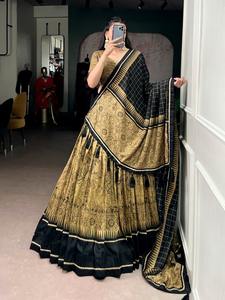 Vêtements ethniques indiens en soie Tasar avec imprimé Kalamkari et bordure en dentelle, Lehenga Choli pour les mariages et les festivals - Product Image 4