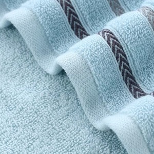 Serviette de toilette brodée sur mesure en coton premium, serviette de bain OEM, marque privée, vente en gros, meilleur prix, serviette de toilette rayée en coton - Product Image 6