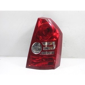 300 Luces Traseras Usadas Derecha 04806370AB - Product Image 1