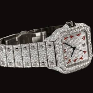 Reloj de Lujo de Alta Gama con Diamantes Moissanite, Reloj Hip Hop Personalizado de Acero Inoxidable con Números Arábigos Rojos - Product Image 2