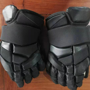 Uniforme de hockey sur glace professionnel, logo personnalisé imprimé, léger, respirant, imperméable, durable, fabricant de vêtements de sport - Product Image 1