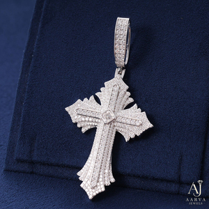 AARVA JEWELS Colgante de Cruz de Moissanita Chapado en Oro de Plata de Ley 925, Corte Brillante, Engaste de Garra, Joyería para Fiesta - Product Image 5