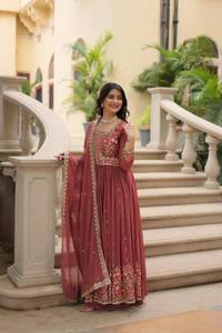 Conjunto de traje Anarkali bordado para mujer con dupatta, ropa étnica de diseñador, vestido tradicional indio para bodas y fiestas. - Product Image 2