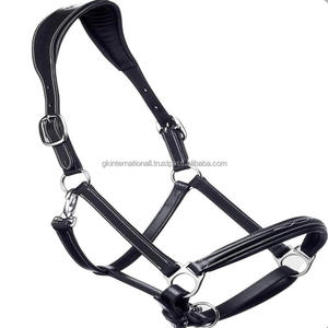 Cabestro para Caballo de Cuero Negro Acolchado de Alta Resistencia con Muserola Anatómicamente Formada y Elegante Costura Blanca - Product Image 2