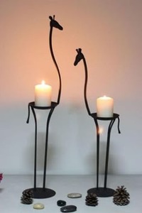Portavelas de Metal Ondulado Negro con Vela Blanca Cónica, Decoración para el Hogar, Diseño Minimalista, Estilo Moderno, Decoración de Mesa - Product Image 3