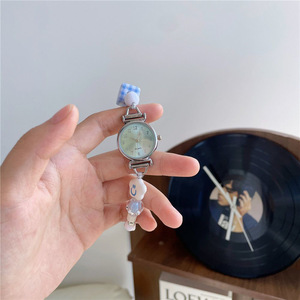 Reloj de Cuarzo con Colgante de Pulsera de Moda para Estudiantes, Estilo 2026, Decoraciones de Estrellas Azules, para Mujeres y Niñas - Product Image 3