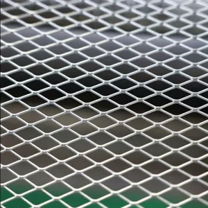 Rouleau de treillis métallique galvanisé à mailles losangées pour clôtures de sécurité et cloisons – Treillis métallique galvanisé à mailles losangées - Product Image 4