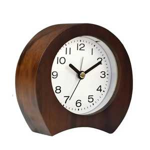 Reloj de Escritorio Clásico de Latón con Forma Rectangular, Números Romanos, Asa Superior, Elegante Reloj de Mesa Vintage para Oficina y Hogar - Product Image 3