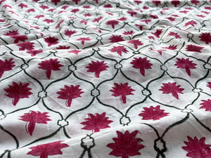Tela de Algodón Estampada a Mano con Diseño Geométrico, Ecológica y Ligera, Ideal para Confección de Ropa, Acolchados y Decoración del Hogar - Product Image 1