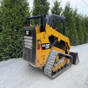 รถตักล้อยางมือสอง Caterpillar 246D ชั่วโมงการทำงานต่ำ รับน้ำหนักได้ 2.3 ตัน เครื่องยนต์ 82 กิโลวัตต์ ปั๊มไฮดรอลิกแท้ - Product Image 6