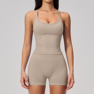 Lot de 4 pièces personnalisables avec logo : Soutien-gorge de sport, short, hauts de yoga et de fitness sans couture, et ensemble de leggings moulants pour femmes - Product Image 2