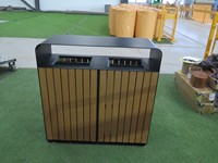 Couvercle de poubelle commerciale sur mesure en acier galvanisé pour poubelle de jardin à porte en bois, couvercle de bac à déchets extérieur