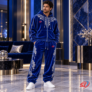 Conjunto de Sudadera con Capucha y Pantalones de Terciopelo Velour OEM Cobalt Dynasty Glow con Pedrería de Cristal, 95% Algodón, 5% Elastano, Premium - Product Image 4