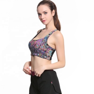 Custom Made Seamless Breathable Reversible Sports Bra for Women High for Yoga Fitness with Front Logo Low Price - Product Image 2