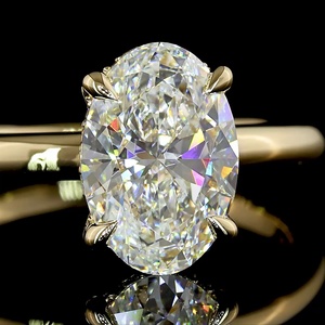 Bague de fiançailles minimaliste en or jaune massif 18 carats avec diamant ovale solitaire certifié IGI de 2 carats et 4 griffes, vente en gros - Product Image 3