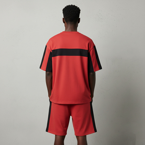 เสื้อยืดโอเวอร์ไซส์ 2 สีแบบ ODM พร้อมกางเกงขาสั้น ชุดเซ็ต 2 ชิ้นสำหรับผู้ชาย ทรงหลวม ไหล่ตก ผ้าคอตตอน 100% หนานุ่ม - Product Image 4