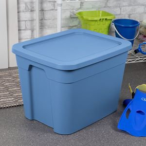 Set di 4 Contenitori di Plastica da 18 Galloni con Coperchio a Scatto, Impilabili, Blu - Product Image 3