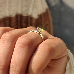 Bague de fiançailles en or avec diamant en forme de cœur de qualité supérieure, sertie pavé torsadé, bijoux de mariée de laboratoire, fournisseur en gros - Product Image 5