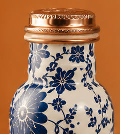 Bouteille d'eau artisanale en cuivre pur à imprimé floral bleu avec 2 gobelets assortis, ensemble cadeau de vaisselle ayurvédique, bouteille en cuivre - Product Image 6