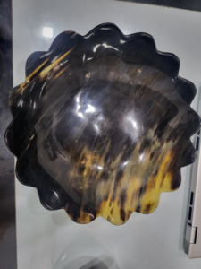 Bols en corne polis fabriqués à la main japonais Inde Style animal sculpté à vendre en vrac grande valeur bols en corne à boire usine directe - Product Image 3