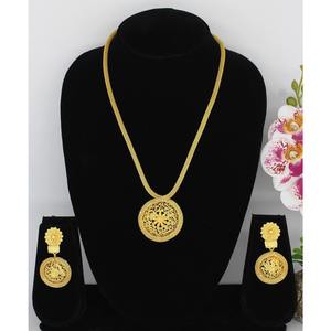 Joyería de oro de enchapado en oro, conjunto de joyería de estilo africano tradicional - Product Image 1